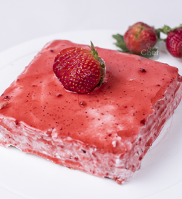 Strawberry Cake Recipe